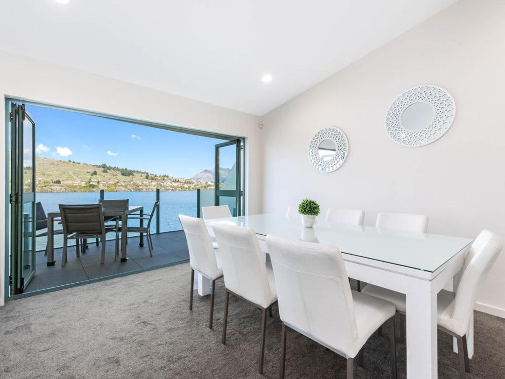 קווינסטאון Lakefront Living At Remarkables Retreat - Unit 4 מראה חיצוני תמונה
